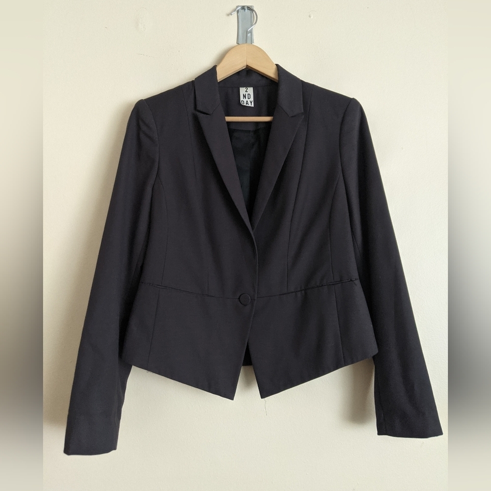2 ND Day Size 40 charcoal blazer